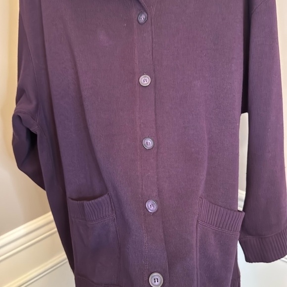 Dress barn matching sweater set with pants in plum size 18/20 top size 22/24 - Picture 6 of 9